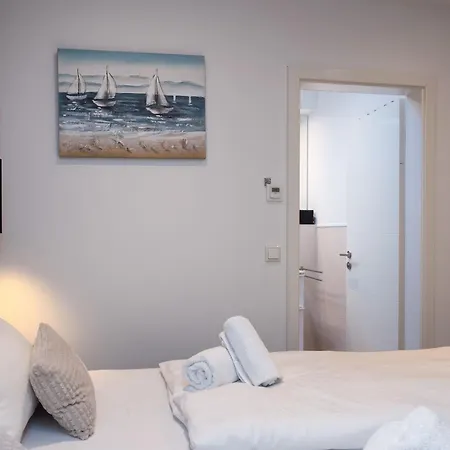 Sassnitz - Meerblick, Terrasse, Sauna, Fitness - Fewo Silbermoewe 萨斯尼茨