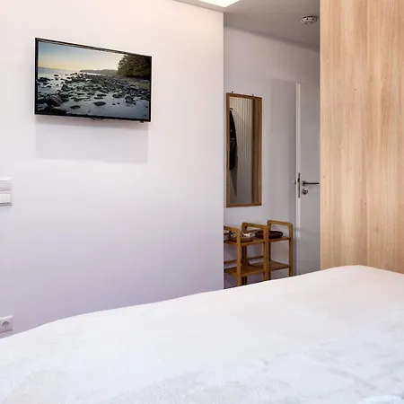 Sassnitz - Meerblick, Terrasse, Sauna, Fitness - Fewo Silbermoewe * 萨斯尼茨